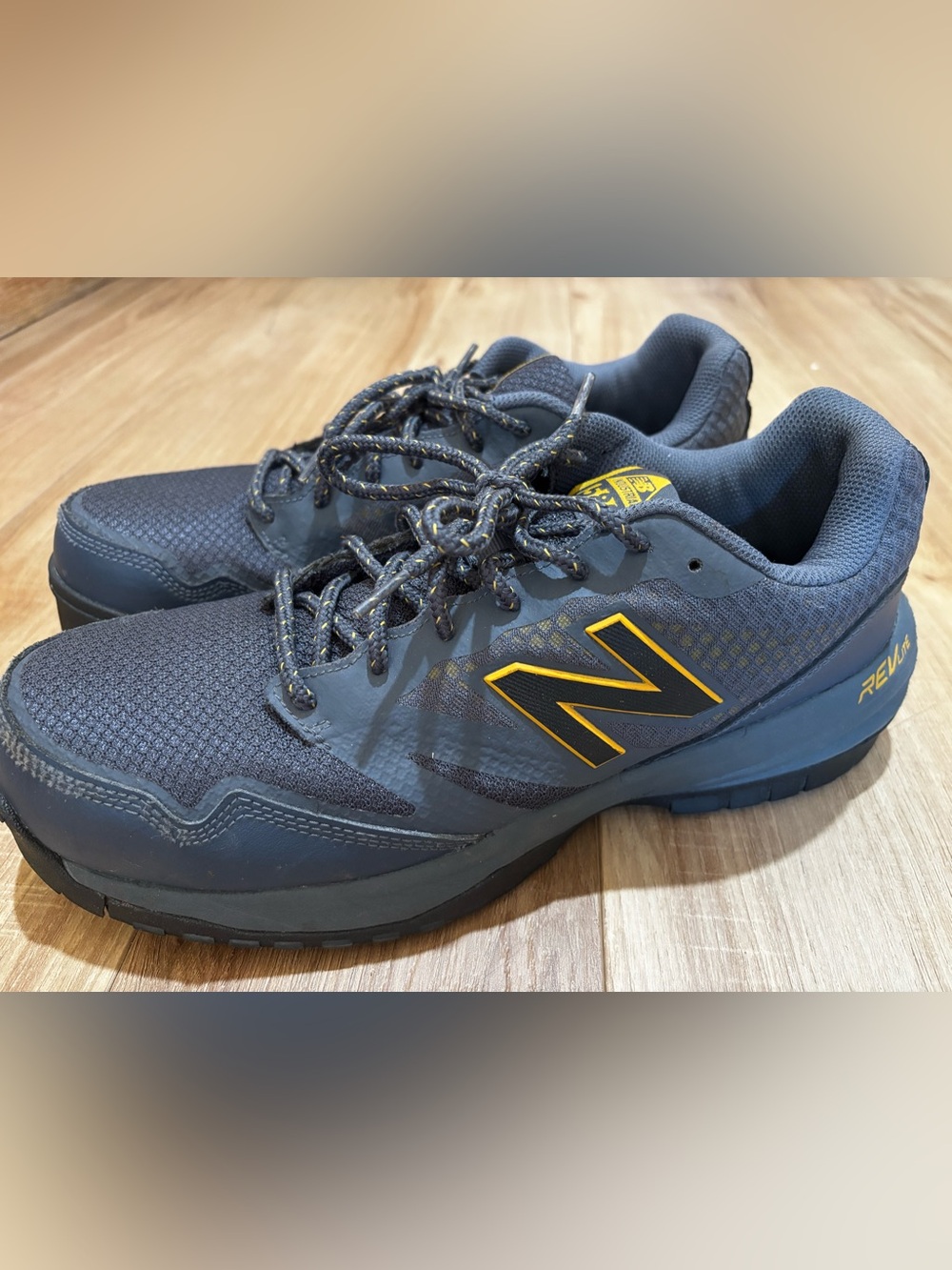 New Balance Men's Navy Athletic Steel Toe Shoes